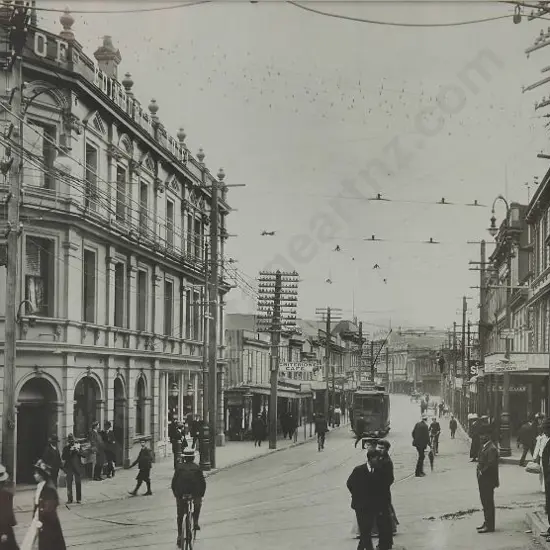 WELLINGTON Photo c. 1908 (Photographer unknown) - Manners St from Perrett's Corner, 1908