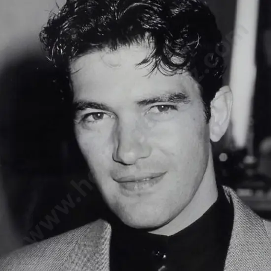 MILDENHALL, Richard - Antonio Banderas