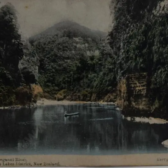 UNKNOWN Photographer - Wanganui River c.1900
