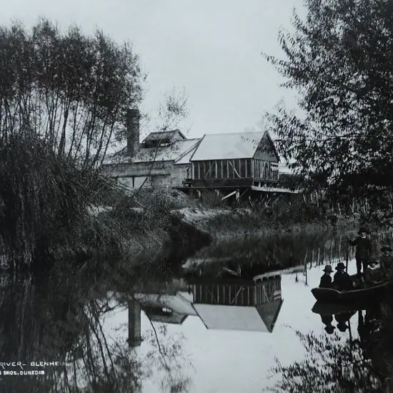 BURTON Brothers (c.1880-1885) - Opawa River, Blenheim