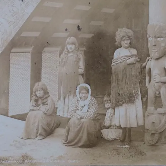 MUIR & MOODIE - photographers (1898-1916) - Maoris in front of Whare