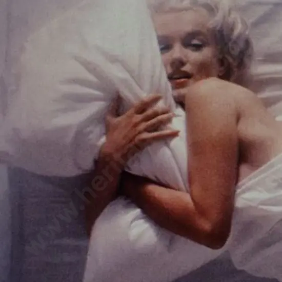 STERN, Bert (1929-) - Marilyn Monroe in Bed, Actress (1926-1962)