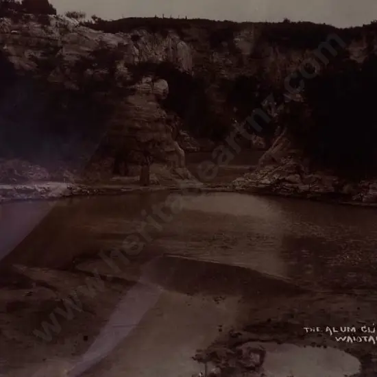 UNKNOWN Photographer - The Alum Cliffs, Waiotapu, c.1900
