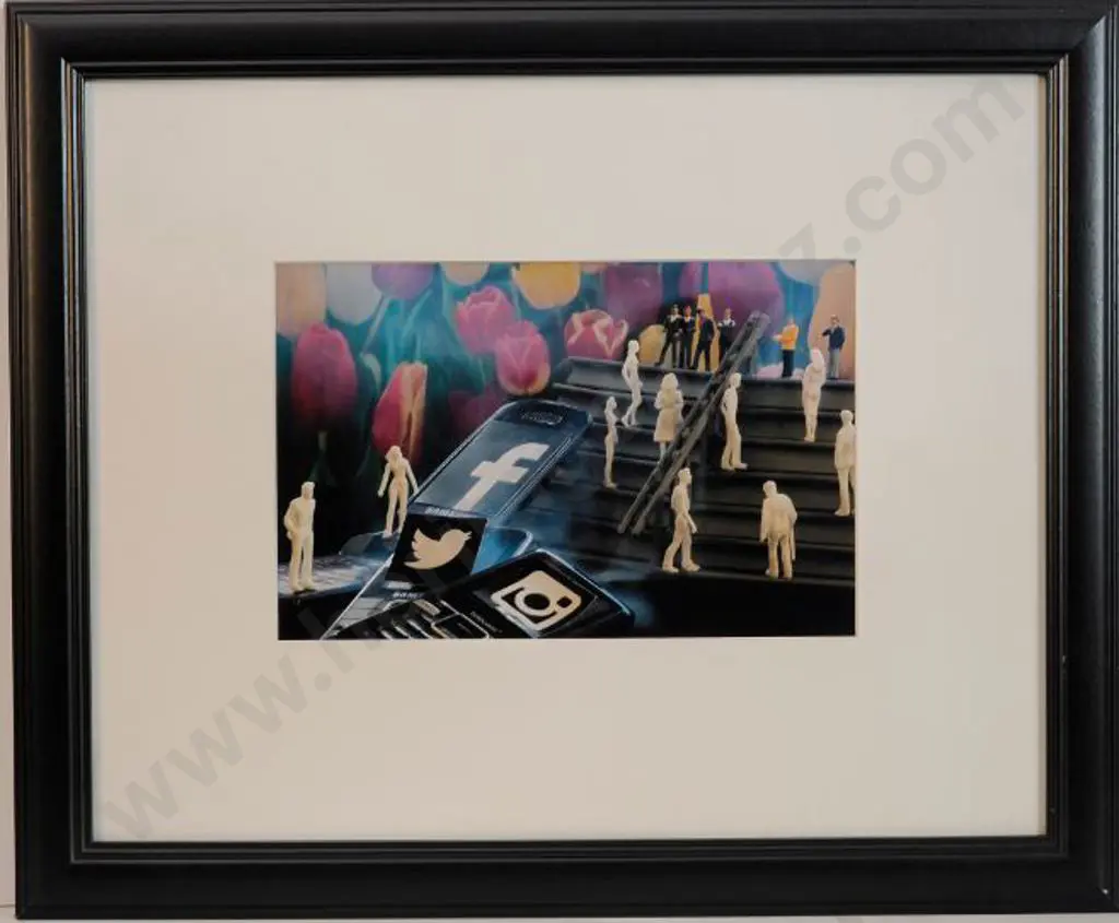 UNKNOWN Artist - Exit Social Media 2020 Image 1++