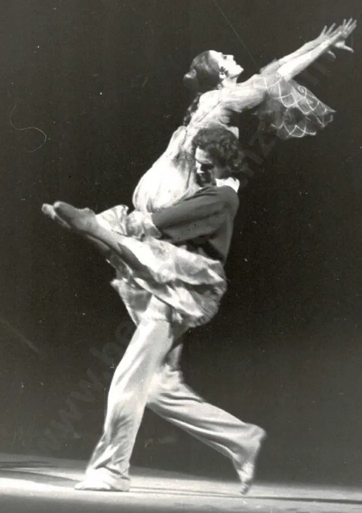 UNKNOWN - Maya Plisetskaya (1925-2015) - Prima Ballerina with the Russian Bolshoi Ballet Image 1++