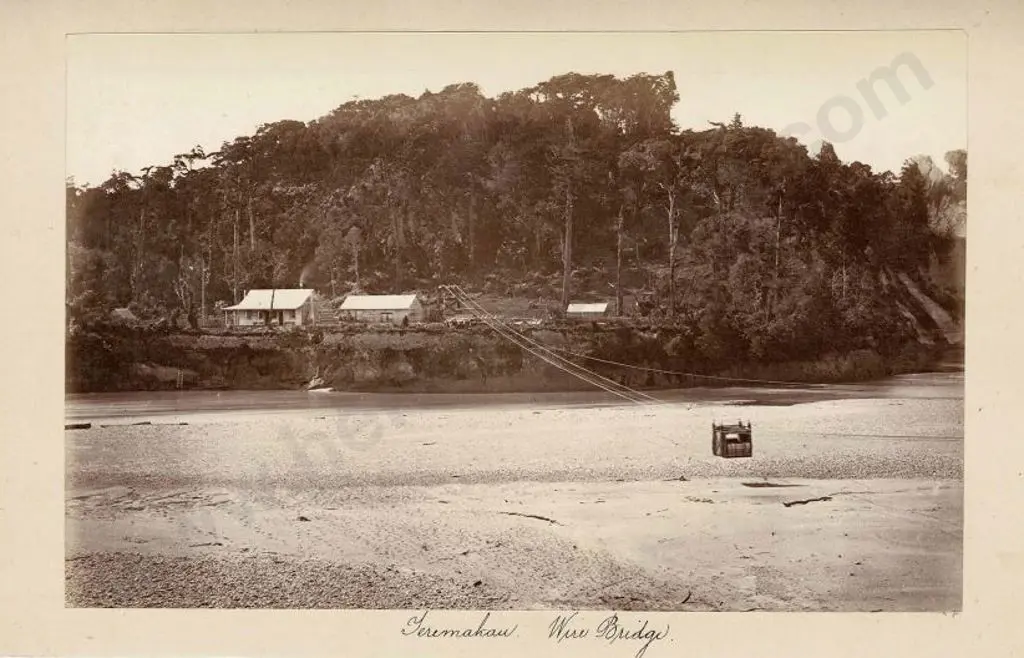 UNKNOWN - Teremakau - Wire Bridge - Early 20th Century Image 1++