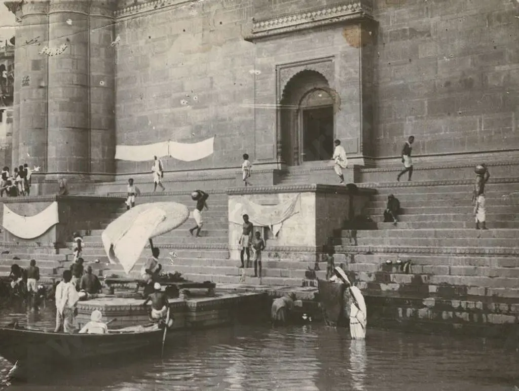 WILSON, Mrs G. - Steps of a Temple on the Ganges, Benares Image 1++