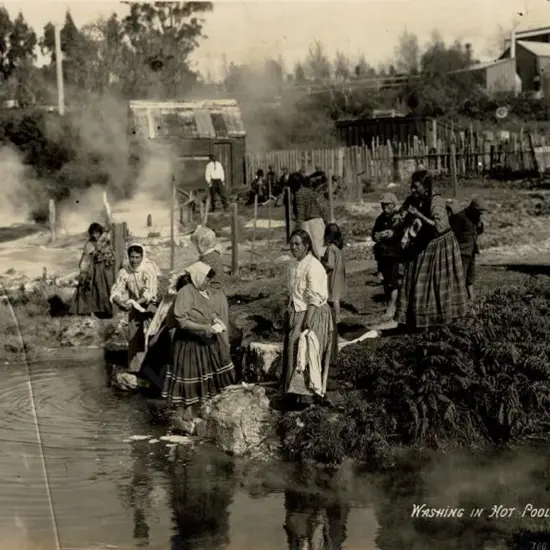 NZ GOVT PUBLICITY (Early 20th Cent.) - Washing in Hot Pool, Rotorua, c.1910