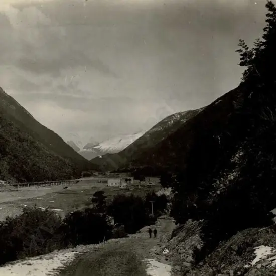 NZ GOVT PUBLICITY (Early 20th Cent.) - In the Mountains on the West Coast Road, c.1910