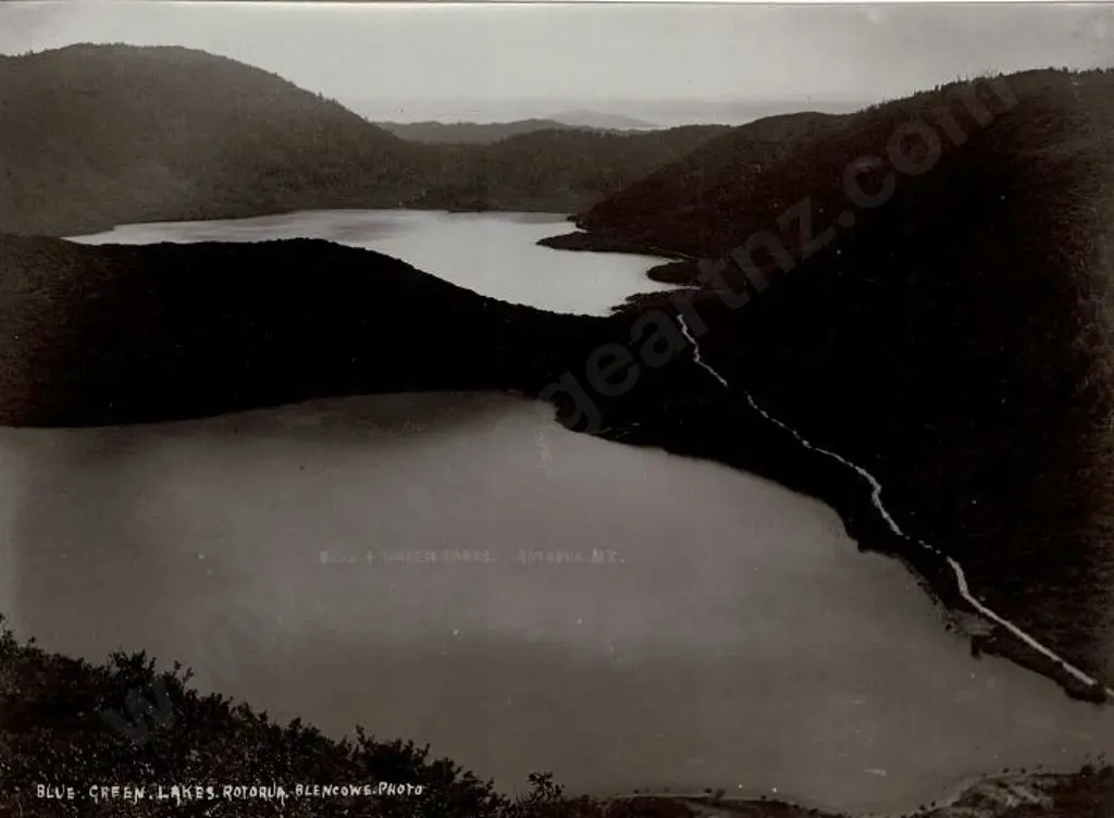 BLENCOWE, James Rasdell (1871-1945) - Blue, Green Lakes, Rotorua - Late 19th Century Image 1++