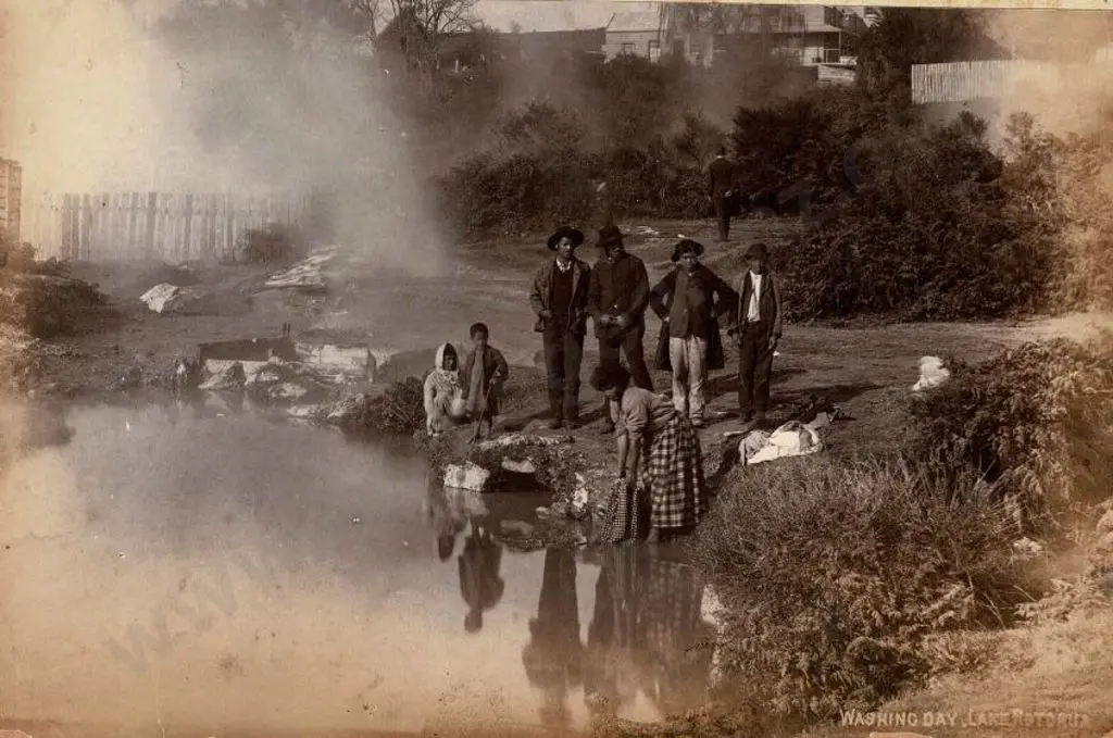 WHEELER, E. & SON - Christchurch (1864-1914) - Haszards House After Eruption (Tarawera) & Washing Day Lake Rotorua Image 1++
