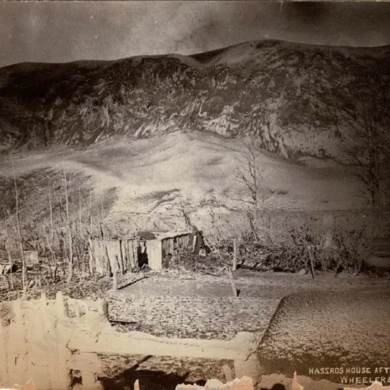 WHEELER, E. & SON - Christchurch (1864-1914) - Haszards House After Eruption (Tarawera) & Washing Day Lake Rotorua