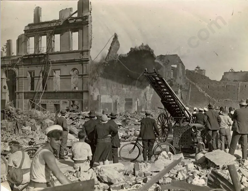 UNKNOWN - Napier Earthquake, Destroyed Buildings, 1931 Image 1++
