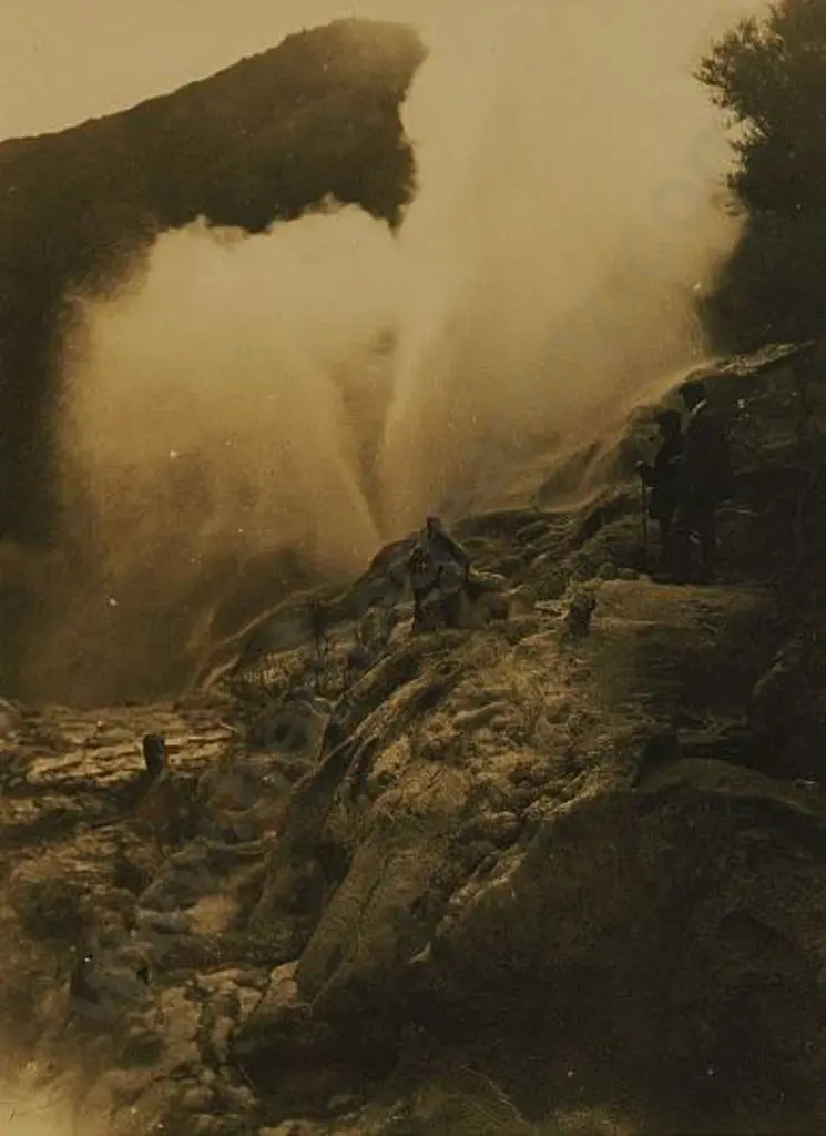 MARTIN, Josiah (1843-1916) - attrib. - Erupting Geyser, Rotorua, c.1880-1890 Image 1++
