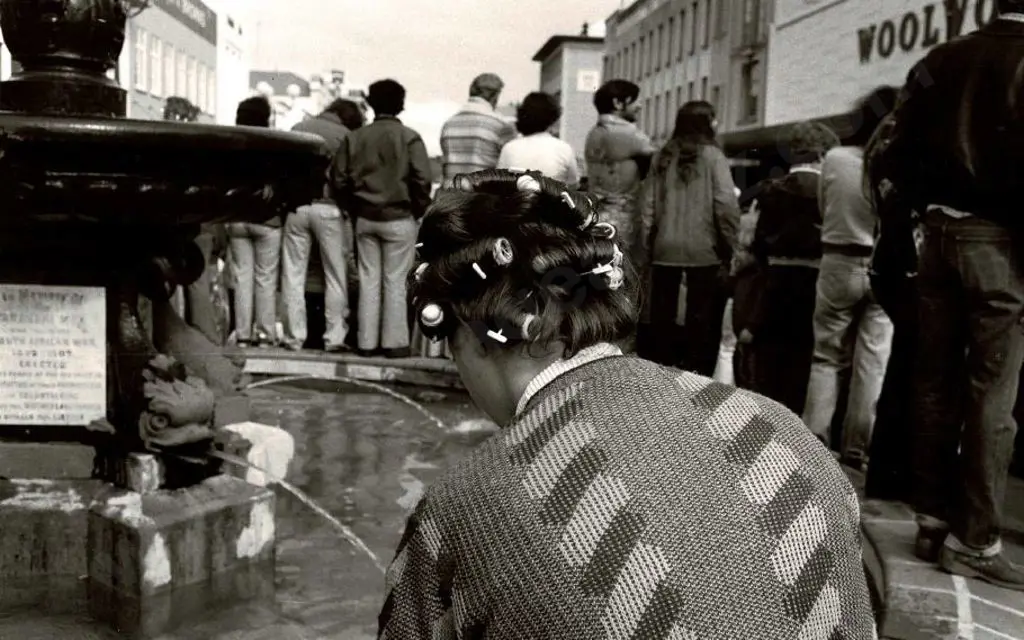 WARD, Julian (1948-) - New Plymouth - 1980 Image 1++